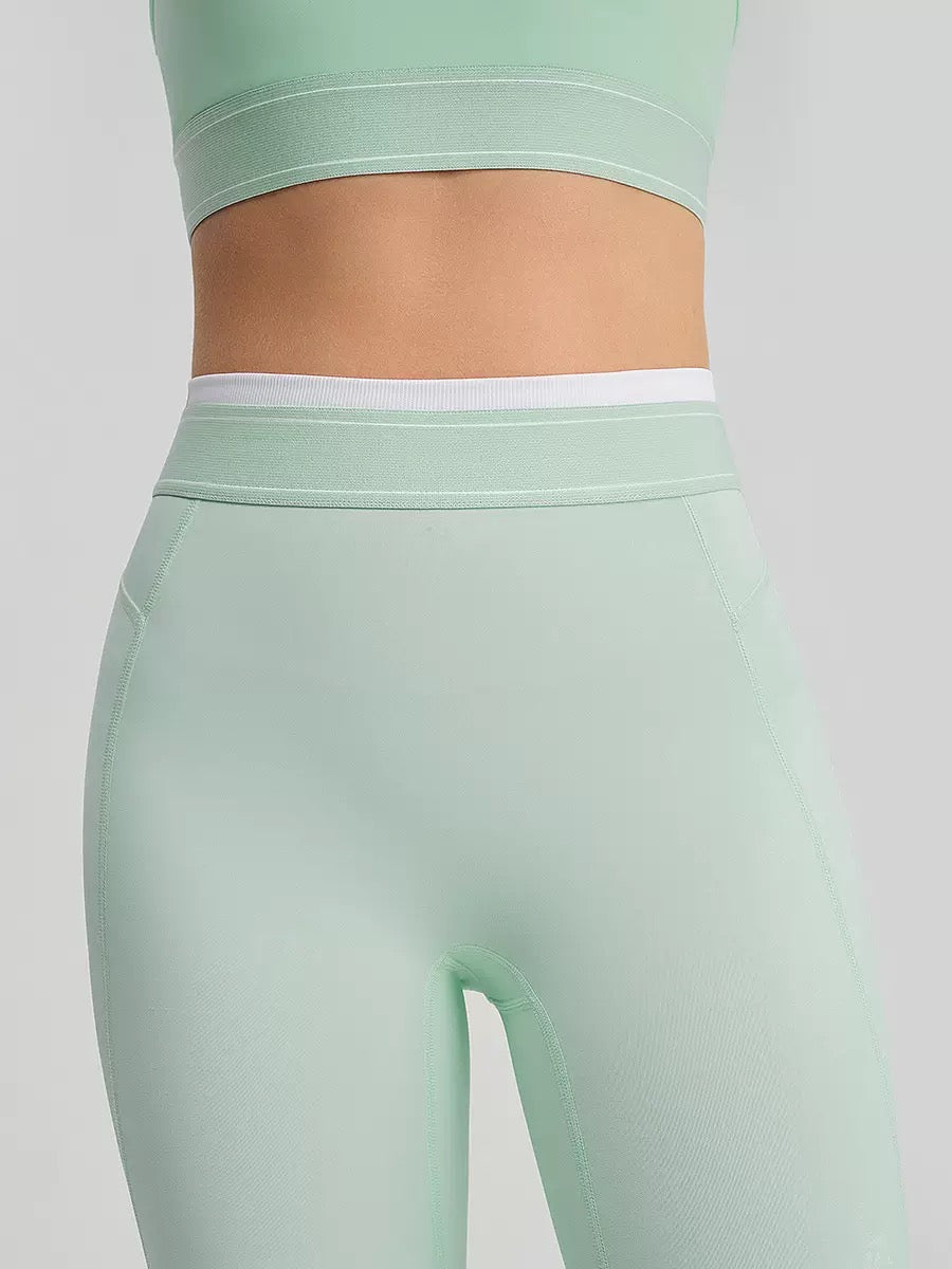 The Court Classic Set